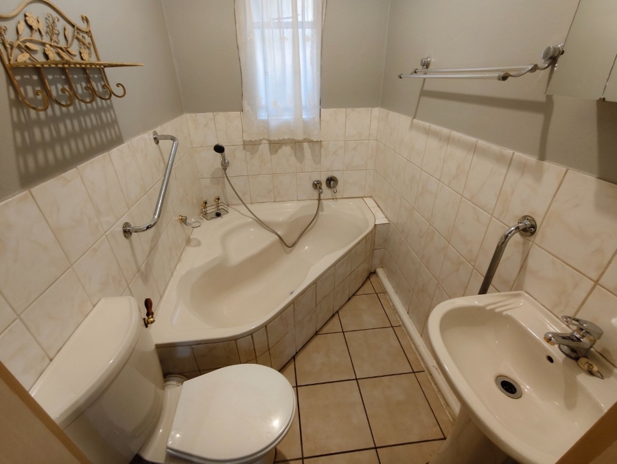 To Let 2 Bedroom Property for Rent in Fleurdal Free State